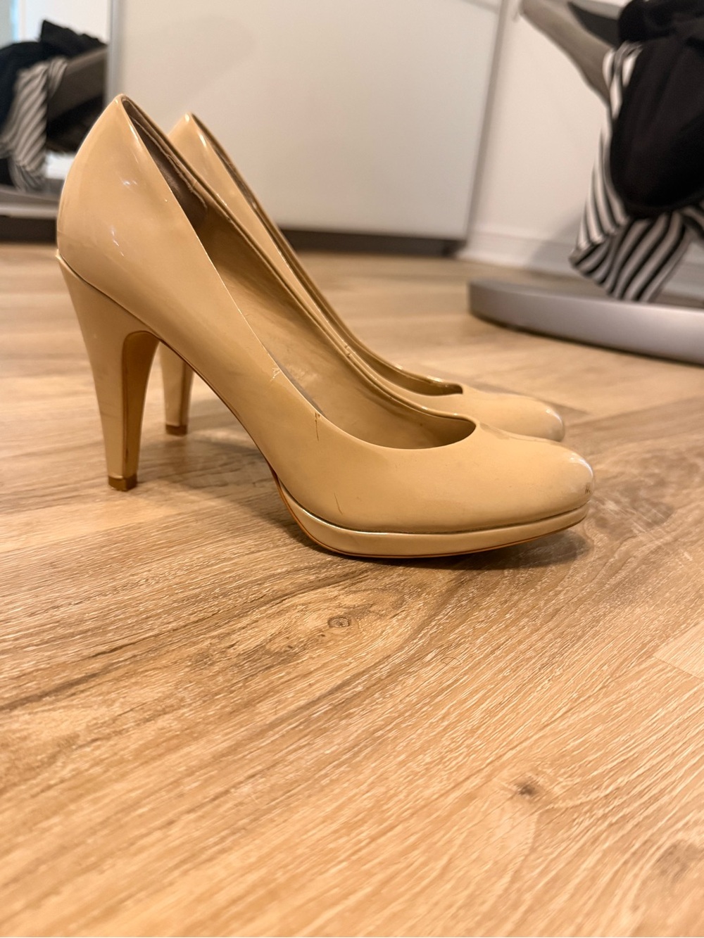 Franco Sarto Beige Patent Round-Toe High Heels